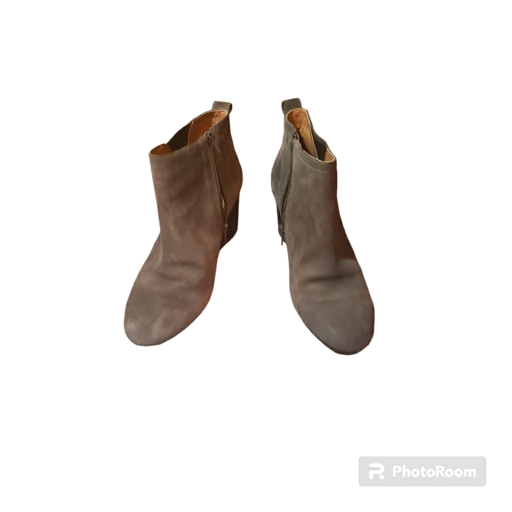 Vionic Grey Suede- Paloma- Wedge Stacked Heels Ankle Boots (10)